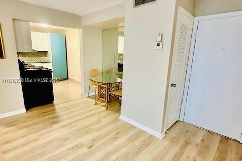 Condo in Deerfield Beach, Florida, 1 bedroom  № 1953338 - photo 3