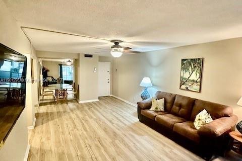 Condo in Deerfield Beach, Florida, 1 bedroom  № 1953338 - photo 7