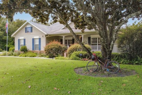 Casa en venta en Eustis, Florida, 4 dormitorios, 220.55 m2 № 2167587 - foto 2