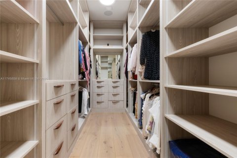 Casa en venta en Miami Beach, Florida, 4 dormitorios, 312.8 m2 № 1863339 - foto 24