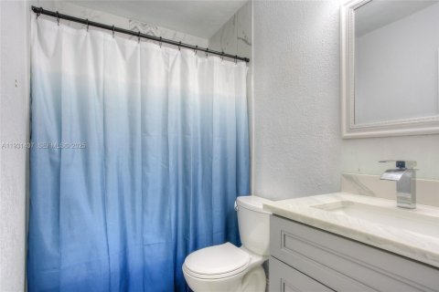 Купить коммерческую недвижимость в Форт-Лодердейл, Флорида 155.24м2, № 1994440 - фото 14