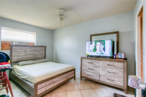 Купить коммерческую недвижимость в Форт-Лодердейл, Флорида 155.24м2, № 1994440 - фото 9