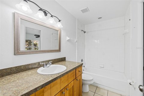 Condo in New Smyrna Beach, Florida, 2 bedrooms  № 2228011 - photo 29