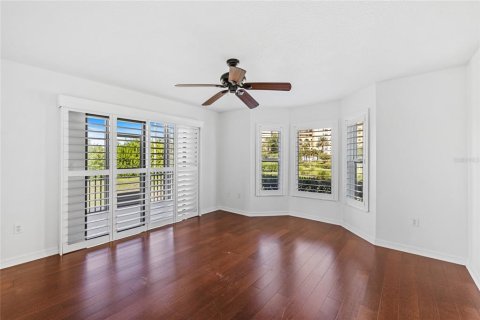 Condo in New Smyrna Beach, Florida, 2 bedrooms  № 2228011 - photo 20