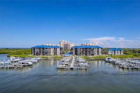 Condo in New Smyrna Beach, Florida, 2 bedrooms  № 2228011 - photo 6