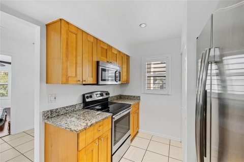 Condo in New Smyrna Beach, Florida, 2 bedrooms  № 2228011 - photo 14