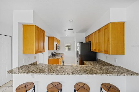 Condo in New Smyrna Beach, Florida, 2 bedrooms  № 2228011 - photo 16