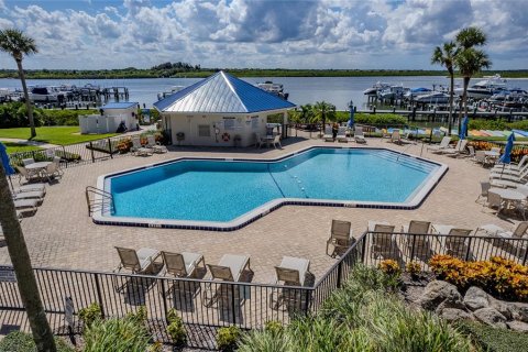 Condo in New Smyrna Beach, Florida, 2 bedrooms  № 2228011 - photo 2