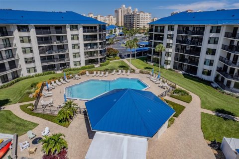 Condo in New Smyrna Beach, Florida, 2 bedrooms  № 2228011 - photo 4
