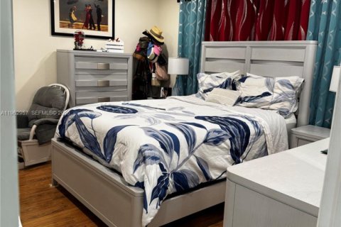 Купить таунхаус в Майами, Флорида 2 спальни, 104.42м2, № 2023945 - фото 23