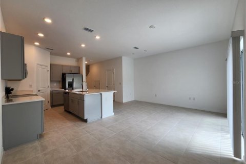 Adosado en alquiler en Davenport, Florida, 3 dormitorios, 130.71 m2 № 1808612 - foto 3