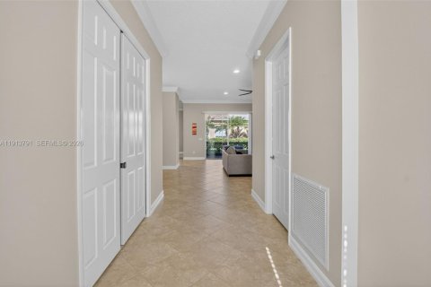 House in Boynton Beach, Florida 3 bedrooms, 150.04 sq.m. № 2057741 - photo 18