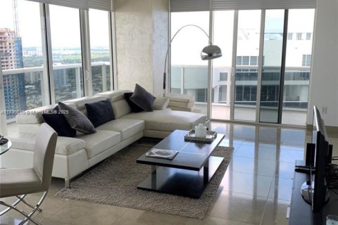 Condominio en alquiler en Hallandale Beach, Florida, 2 dormitorios, 135.45 m2 № 1696718 - foto 24