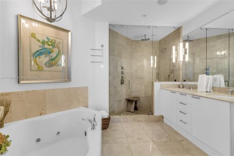 Copropriété à louer à Sunny Isles Beach, Floride: 2 chambres, 148.83 m2 № 1465477 - photo 18