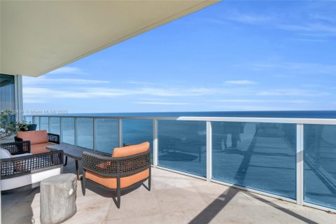 Copropriété à louer à Sunny Isles Beach, Floride: 2 chambres, 148.83 m2 № 1465477 - photo 2