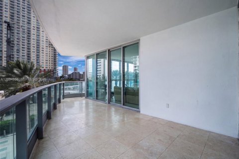 Купить кондоминиум в Майами, Флорида 2 спальни, 135.64м2, № 2091340 - фото 3