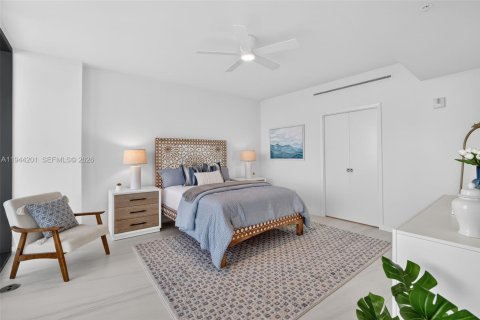 Condo in Pompano Beach, Florida, 4 bedrooms  № 2027323 - photo 29