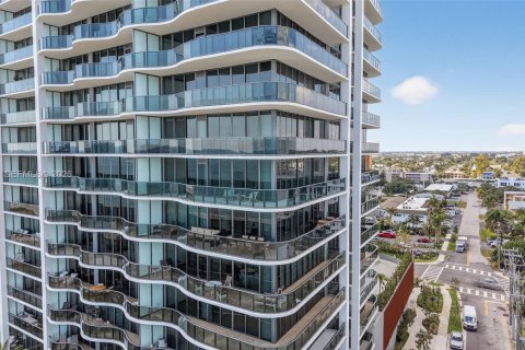 Condo in Pompano Beach, Florida, 4 bedrooms  № 2027323 - photo 4