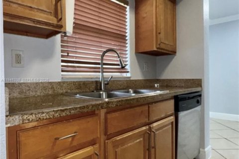 Condominio en venta en Miami, Florida, 2 dormitorios, 80.45 m2 № 2002405 - foto 5