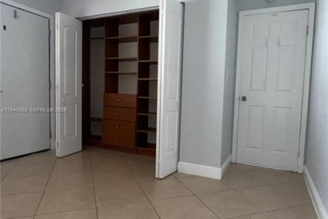 Condominio en venta en Miami, Florida, 2 dormitorios, 80.45 m2 № 2002405 - foto 17