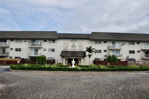 Condominio en venta en Miami, Florida, 2 dormitorios, 80.45 m2 № 2002405 - foto 2