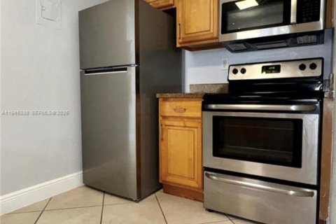 Condominio en venta en Miami, Florida, 2 dormitorios, 80.45 m2 № 2002405 - foto 6