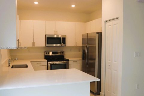 Adosado en venta en Homestead, Florida, 3 dormitorios, 133.97 m2 № 2432018 - foto 6