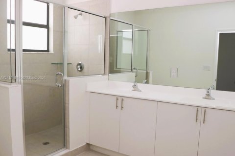 Adosado en venta en Homestead, Florida, 3 dormitorios, 133.97 m2 № 2432018 - foto 8