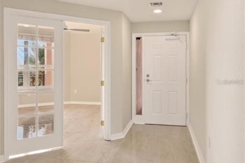 Copropriété à louer à Sarasota, Floride: 2 chambres, 149.39 m2 № 2103177 - photo 4