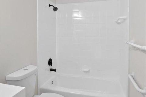 Copropriété à louer à Sarasota, Floride: 2 chambres, 149.39 m2 № 2103177 - photo 25