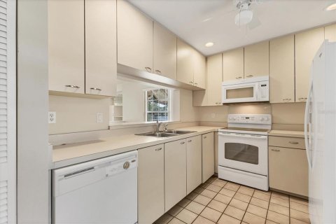 Купить виллу или дом в Сарасота, Флорида 6 комнат, 125.51м2, № 1914113 - фото 13