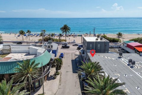 Купить коммерческую недвижимость в Форт-Лодердейл, Флорида № 2044939 - фото 24