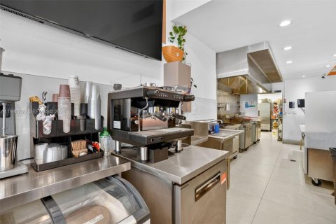 Купить коммерческую недвижимость в Форт-Лодердейл, Флорида № 2044939 - фото 8