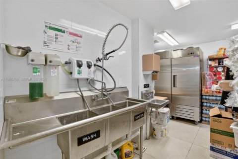 Купить коммерческую недвижимость в Форт-Лодердейл, Флорида № 2044939 - фото 12