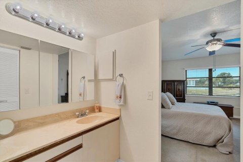 Condo in Punta Gorda, Florida, 2 bedrooms  № 867357 - photo 21
