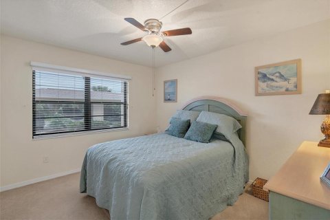 Condo in Punta Gorda, Florida, 2 bedrooms  № 867357 - photo 24