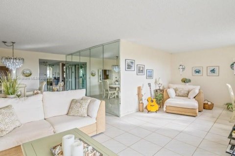 Condo in Boca Raton, Florida, 2 bedrooms  № 1684155 - photo 29