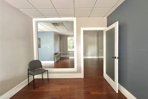 Immobilier commercial à louer à Gainesville, Floride: 139.91 m2 № 2108184 - photo 5
