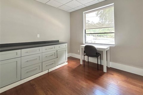 Immobilier commercial à louer à Gainesville, Floride: 139.91 m2 № 2108184 - photo 7