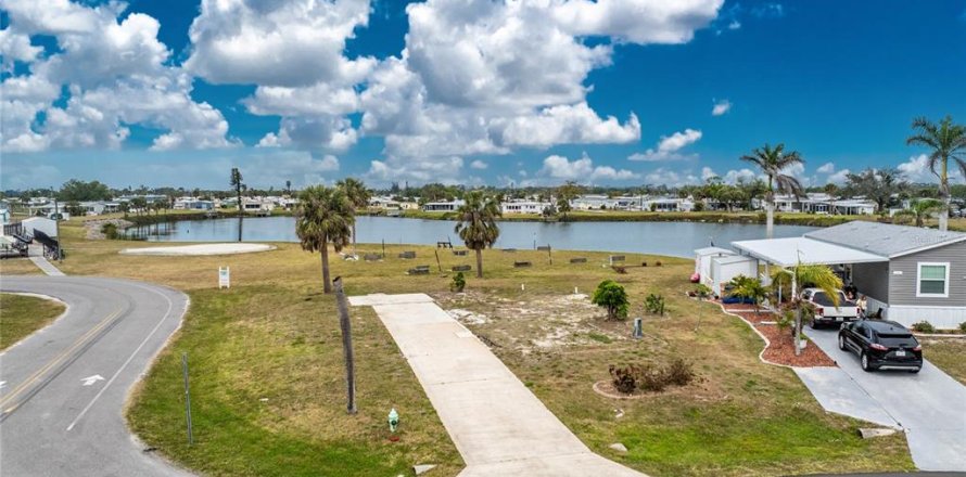 Terreno en Englewood, Florida № 1598034