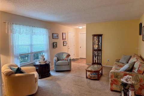 Villa ou maison à vendre à Edgewater, Floride: 3 chambres, 161.09 m2 № 2138764 - photo 6