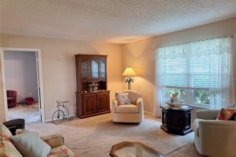 Villa ou maison à vendre à Edgewater, Floride: 3 chambres, 161.09 m2 № 2138764 - photo 5