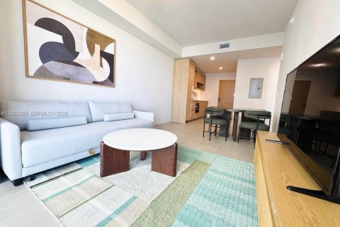 Condo in Miami, Florida, 1 bedroom № 1987506 - photo 15