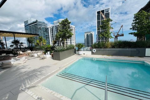 Condo in Miami, Florida, 1 bedroom № 1987506 - photo 12