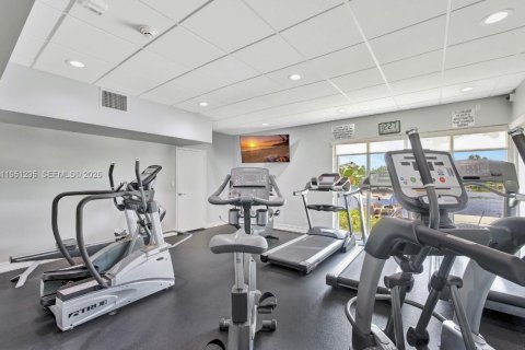 Condo in Fort Lauderdale, Florida, 2 bedrooms  № 2054513 - photo 24