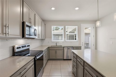 Townhouse in Orlando, Florida 3 bedrooms, 150.5 sq.m. № 2197782 - photo 15