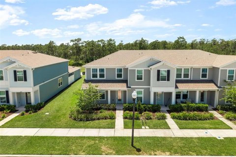 Townhouse in Orlando, Florida 3 bedrooms, 150.5 sq.m. № 2197782 - photo 4