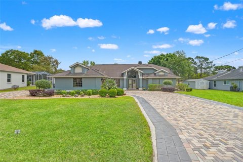 House in Spring Hill, Florida 4 bedrooms, 243.68 sq.m. № 2139702 - photo 2