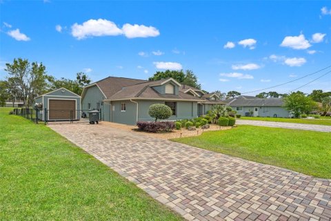 House in Spring Hill, Florida 4 bedrooms, 243.68 sq.m. № 2139702 - photo 3