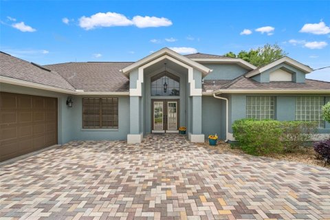 Casa en Spring Hill, Florida 4 dormitorios, 243.68 m2 № 2139702